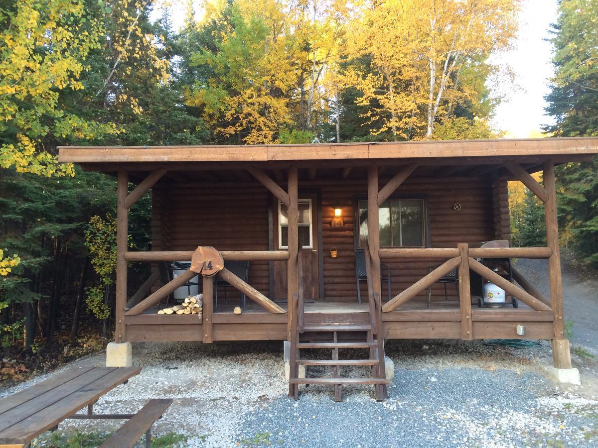 Bakers Narrows Lodge And Conference Center Flin Flon Exterior foto